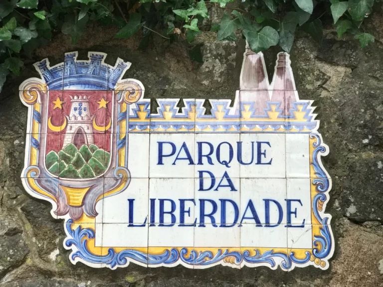 park sign with iconic chimneys of Sintra