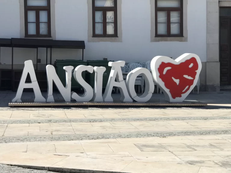 Ansiao town sign