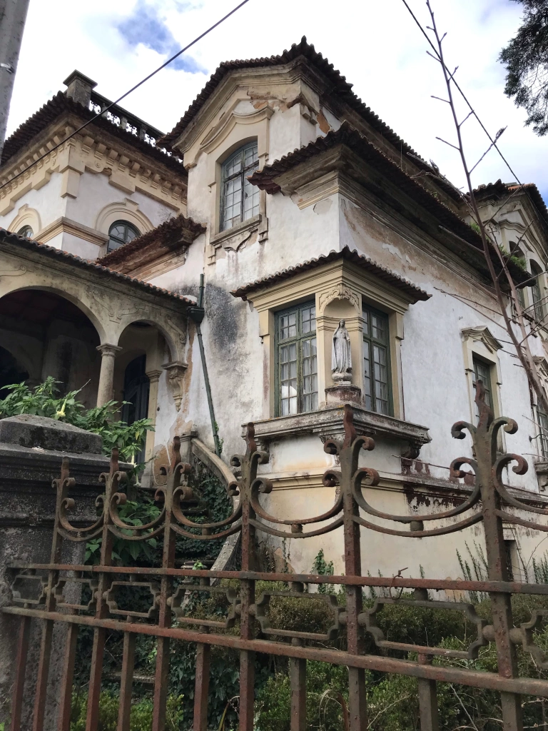 manor house in the town of Mourisca do Vouga