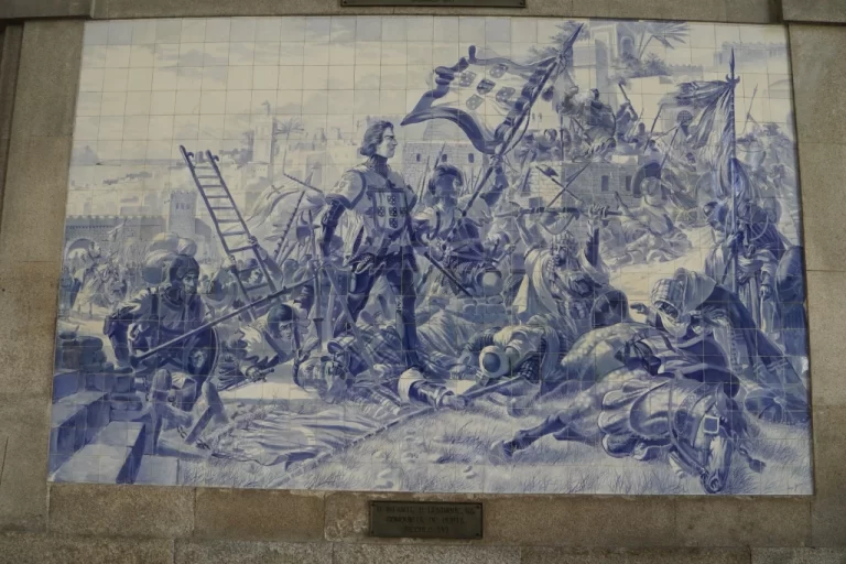 Henry the Navigator in battle, São Bento train station