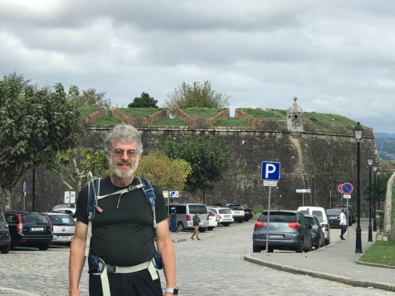 Richard outside Valenca fortress