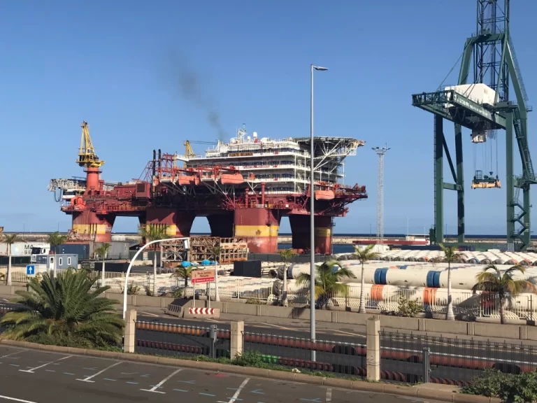 Floatel Reliance platform is a support and construction platform in the city of Santa Cruz de Tenerife