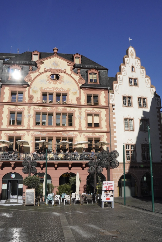 Plaza outside Mainz cathedral